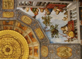 The Italian Madrigal in Performance: Architectural Settings, Materiality, and Social Spaces